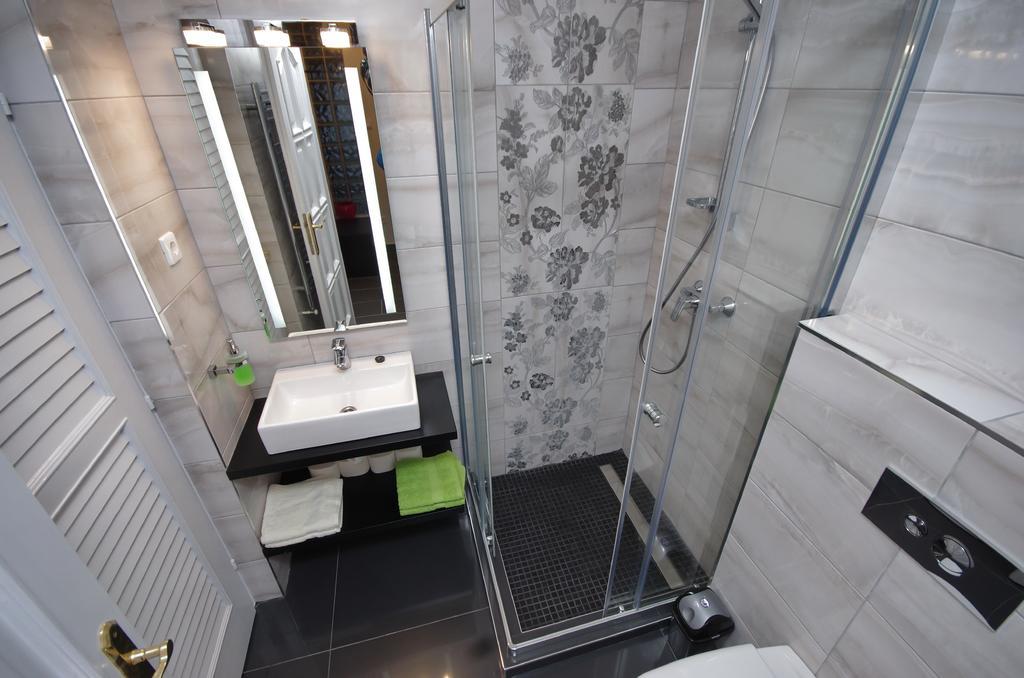 Regina Delux Apartman Gyula Exterior foto